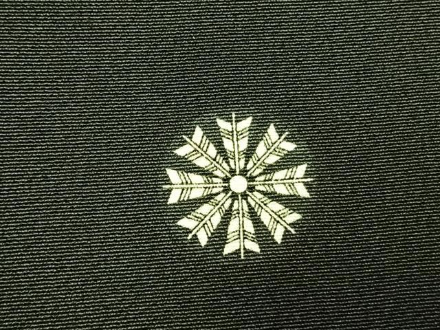平和屋着物●豪華黒留袖　駒刺繍　扇面花文　金糸　金彩　正絹　逸品　未使用　AABJ4818fy