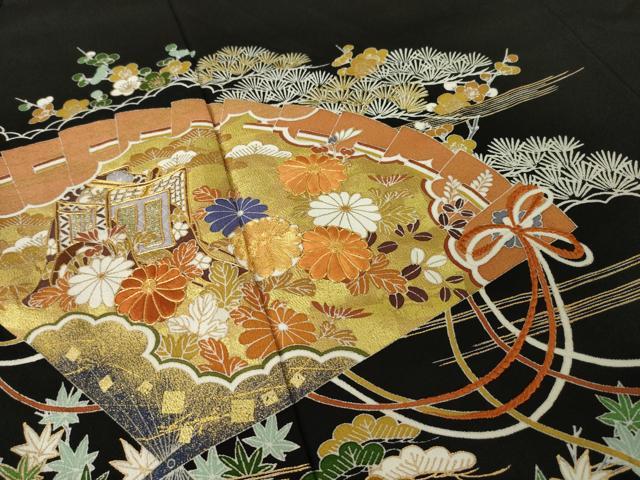 平和屋着物●創業460年・千總　黒留袖　駒刺繍　扇面御所車花文　金彩　正絹　逸品　AABJ4971ck