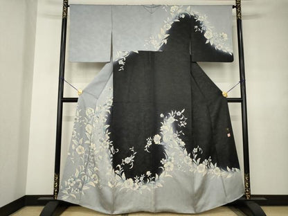 平和屋着物●東京友禅　菅有鬼一　訪問着　絞り　更紗花文　暈し染め　黒地　銀通し地　正絹　逸品　AABJ4979ck