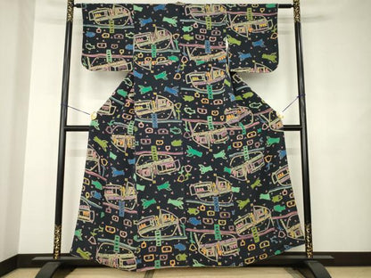 平和屋着物●上質な小紋　漁船　ろうけつ染め　鬼しぼ縮緬　正絹　逸品　AABJ4996ck