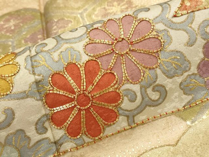 平和屋着物■訪問着　駒刺繍　雲取り花文　金彩　正絹　逸品　AABJ5080st