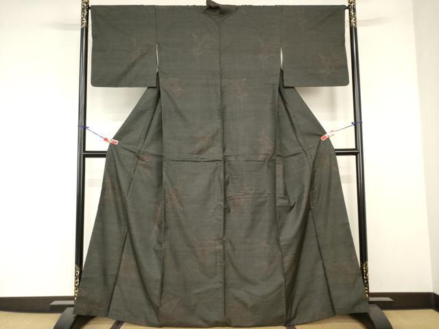 平和屋着物■本場大島紬　9マルキ　草木舞蝶文　正絹　逸品　AABJ5211br