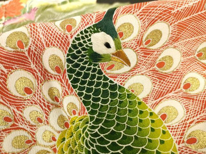 平和屋着物■豪華黒留袖　刺繍　雲取り孔雀花文　金彩　金糸　正絹　逸品　AABJ5233br