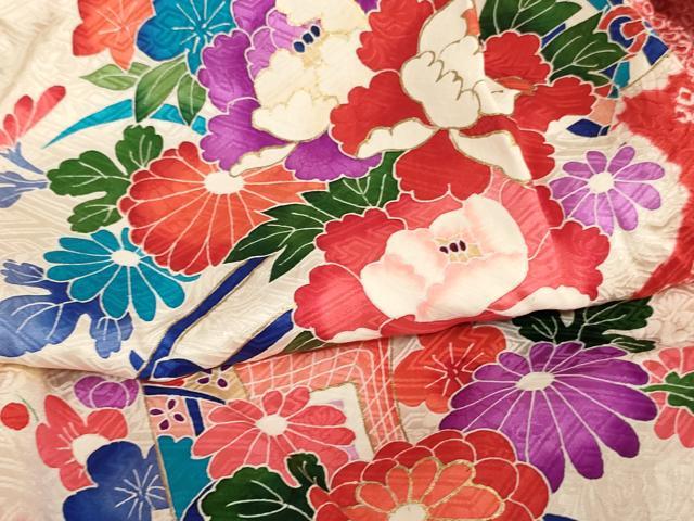 平和屋着物[]七五三　女の子　３歳　祝着　一つ身　長襦袢（袷・半衿刺繍）セット　絞り　花車文　金彩　逸品　AABJ5244ja