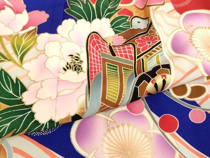 平和屋着物[]七五三　女の子　３歳　祝着　三つ身　舞蝶御所車花文　金彩　鈴乃屋扱い　逸品　AABJ5292ja