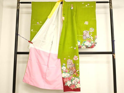 平和屋着物[]七五三　女の子　７歳　祝着　四つ身　御所車花文　逸品　AABJ5302ja