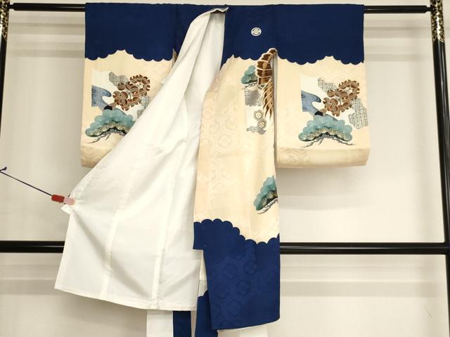 平和屋着物[]お宮参り　男の子　祝着　産着　初着　のしめ　駒刺繍　鷹　地紙松文　金彩　逸品　AABJ5349ja