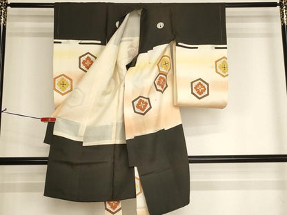 平和屋着物[]お宮参り　男の子　祝着　産着　初着　のしめ　駒刺繍　文箱　扇　暈し染め　金彩　逸品　未使用　AABJ5359ja