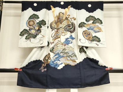 平和屋着物[]お宮参り　男の子　祝着　産着　初着　のしめ　兜　地紙風景文　金彩　逸品　AABJ5360ja