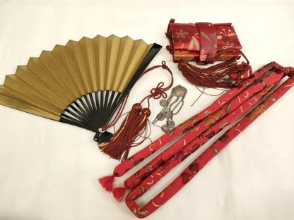 平和屋本店∵七五三　女の子　和装小物セット　舞桜文　金彩　箱付き　逸品　AABJ5370ja