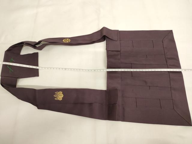 平和屋本店▼茶人　小野塚五条袈裟　両山紋　葡萄色地　法衣　寺院　仏具　仏教　僧侶　神職　装束　AABJ5462ja