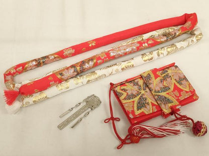 平和屋本店[]七五三　女の子　和装小物セット　舞桜文　金糸　箱付き　逸品　AABJ5629ja