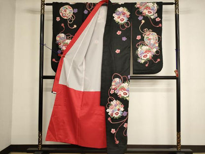 平和屋着物∵女の子　十三参り　子供　祝着・長襦袢(袷・半衿刺繍)セット　花丸鼓文　黒地　AABJ5638ja