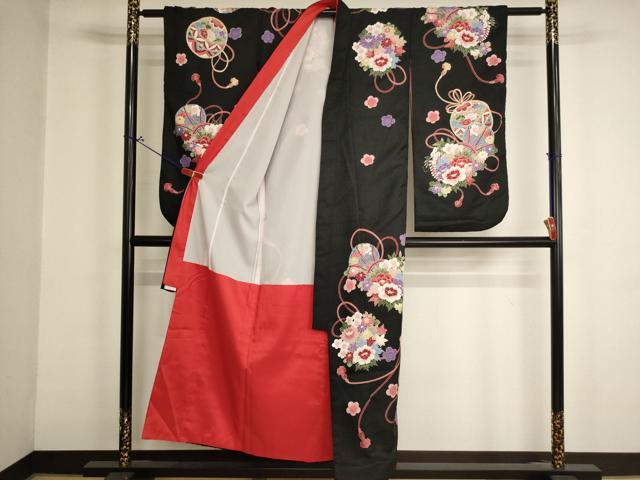 平和屋着物∵女の子　十三参り　子供　祝着・長襦袢(袷・半衿刺繍)セット　花丸鼓文　黒地　AABJ5638ja