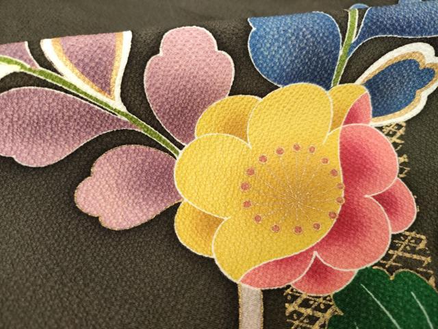 平和屋着物●小振袖　二尺袖　草花文　金彩　正絹　逸品　AABJ5774ck