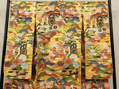 平和屋本店●色打掛　和装　婚礼　結婚式　花嫁　神社挙式　唐織　御所車吉祥花文　金糸　逸品　AABJ5805ou