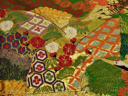 平和屋本店●色打掛　和装　婚礼　結婚式　花嫁　神社挙式　唐織　刺繍　飛鶴梅松文　金糸　逸品　AABJ5812ou