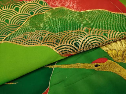 平和屋本店●色打掛　和装　婚礼　結婚式　花嫁　神社挙式　駒刺繍　飛鶴松文　金銀糸　逸品　AABJ5834ou