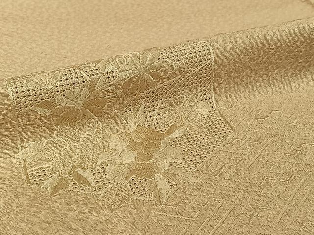 平和屋着物▽無地絵羽訪問着　単衣　中国三大刺繍　汕頭刺繍　スワトウ刺繍　総刺繍　亀甲花地紋　肌色　正絹　逸品　AABJ6131jh