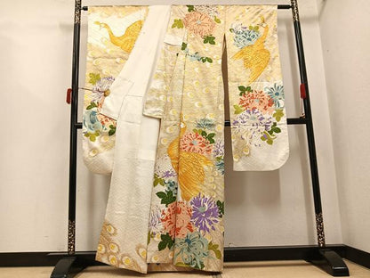 平和屋着物●豪華振袖　駒刺繍　孔雀花文　金彩　正絹　逸品　AABJ6223ph