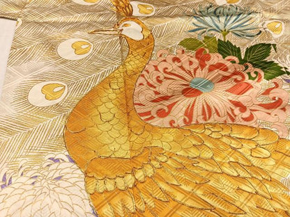 平和屋着物●豪華振袖　駒刺繍　孔雀花文　金彩　正絹　逸品　AABJ6223ph