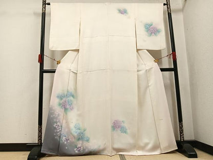 平和屋着物●訪問着　作家物　紫陽花　蝶　暈し染め　正絹　逸品　AABJ6243ph
