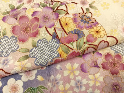 平和屋着物●豪華振袖　舞花文　暈し染め　金彩　正絹　逸品　AABJ6249ph