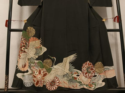 平和屋着物●アンティーク　大正ロマン　黒留袖　駒刺繍　群れ鶴花文　金彩　正絹　逸品　AABJ6270ph