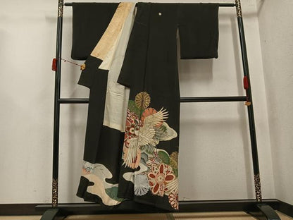 平和屋着物●アンティーク　大正ロマン　黒留袖　駒刺繍　群れ鶴花文　金彩　正絹　逸品　AABJ6270ph