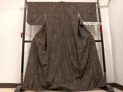 平和屋着物●結城紬　80亀甲　幾何学文様　証紙付き　正絹　逸品　未使用　AABJ6310ph