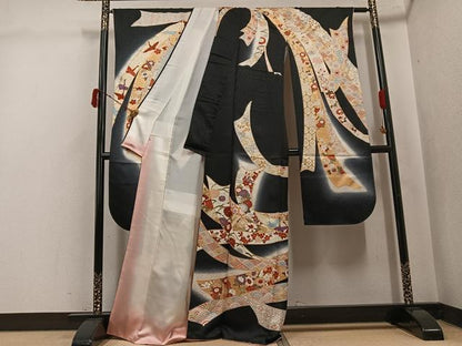 平和屋着物●豪華振袖　吉祥花熨斗文　暈し染め　黒地　金彩　正絹　逸品　AABJ6344ph