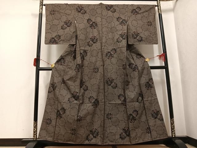 平和屋着物●本場大島紬　カタス7マルキ　雪輪草花文　鈴乃屋扱い　正絹　逸品　未使用　AABJ6352ph