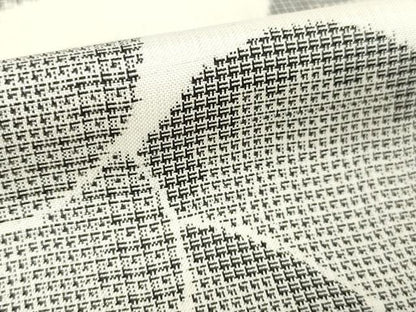 平和屋着物●本場大島紬　白大島　割込み絣　ねじ梅　正絹　逸品　AABJ6499ck