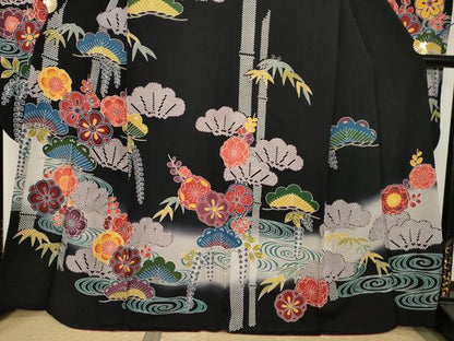 平和屋着物●豪華振袖　型染め　松竹梅流水文　黒地　正絹　逸品　AABJ6533ck