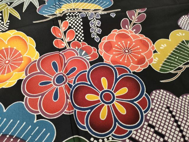 平和屋着物●豪華振袖　型染め　松竹梅流水文　黒地　正絹　逸品　AABJ6533ck