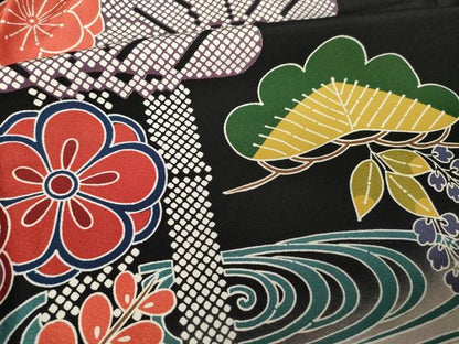 平和屋着物●豪華振袖　型染め　松竹梅流水文　黒地　正絹　逸品　AABJ6533ck