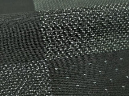 平和屋着物●上質な紬　市松文　黒地　正絹　逸品　AABJ6554ck