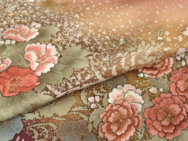 平和屋着物●訪問着　作家物　刺繍　笹竹草花文　暈し染め　金糸　金彩　金通し地　正絹　逸品　AABJ6573cs