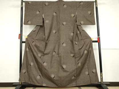 平和屋着物●本場大島紬　泥染め　一元9マルキ　雪輪重ね文　正絹　逸品　AABJ6574cs