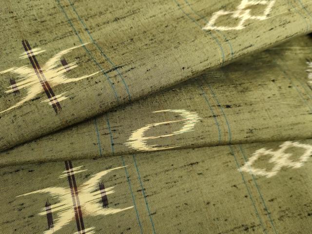 平和屋着物●上質な紬　琉球絣文様　正絹　逸品　AABJ6622cs