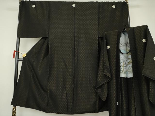平和屋着物●男性　黒紋付・羽織セット　亀甲文　黒地　金通し地　キングサイズ　正絹　逸品　AABJ6639cs