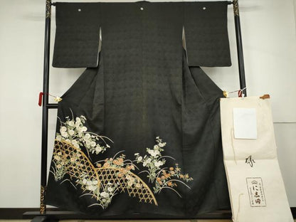 平和屋着物●京都老舗銘店・に志田　黒留袖　友禅　駒刺繍　花籬文　たとう紙付き　正絹　逸品　AABJ6655cs