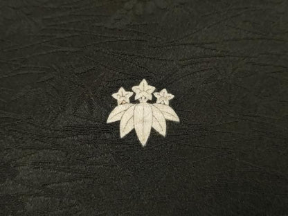 平和屋着物●京都老舗銘店・に志田　黒留袖　友禅　駒刺繍　花籬文　たとう紙付き　正絹　逸品　AABJ6655cs