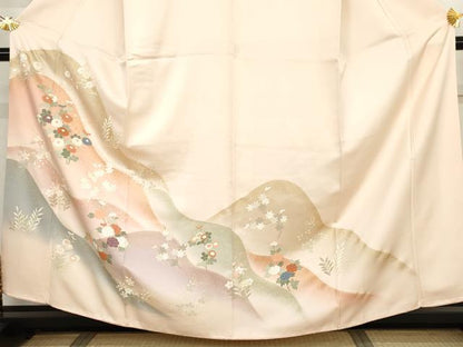 平和屋着物●訪問着　重ね山草花文　暈し染め　金彩　正絹　逸品　AABJ6674cs