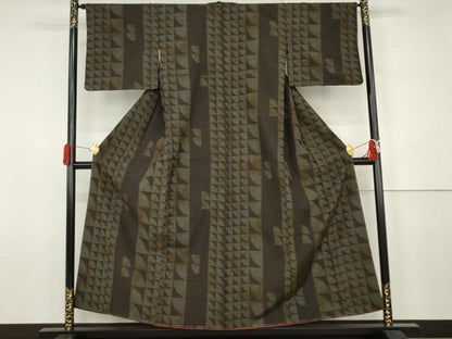 平和屋着物●上質な紬　ちぢみ織　幾何学間道　正絹　逸品　未使用　AABJ6694cs