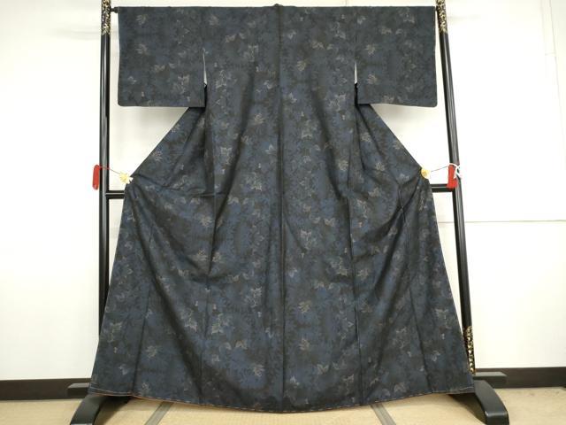 平和屋着物●本場大島紬　カタス7マルキ　葡萄枝葉文　黒地　正絹　逸品　未使用　AABJ6706cs