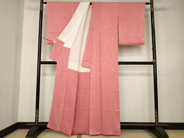 平和屋着物●上質な色無地　青海波花地紋　甚三紅色　正絹　逸品　AABJ6728ck