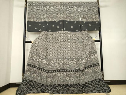 平和屋着物●江戸紅型　五味桂子　訪問着　横段花文　仮絵羽　正絹　逸品　未使用　AABJ6764ck