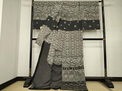 平和屋着物●江戸紅型　五味桂子　訪問着　横段花文　仮絵羽　正絹　逸品　未使用　AABJ6764ck