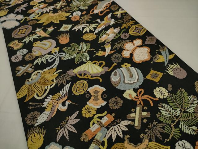 平和屋着物●六通柄袋帯　唐織　飛鶴宝尽くし　黒地　金糸　正絹　逸品　AABJ6986pf